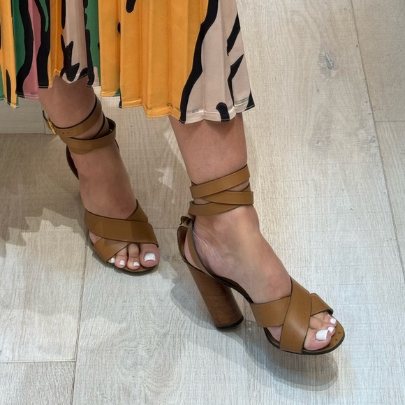 Gucci Lifford Maori Ankle Strap Sandals - Picture 1 of 7